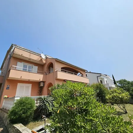 Tomislav Nv Mali With Terrace 250 M From The * Novi Vinodolski