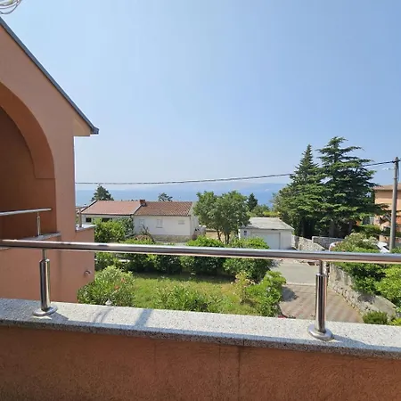 Tomislav Nv Mali With Terrace 250 M From The Novi Vinodolski
