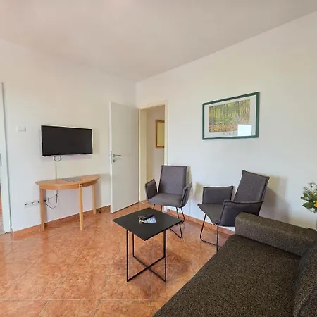 Apartman Tomislav Nv Mali With Terrace 250 M From The Novi Vinodolski